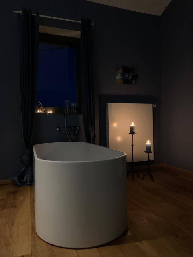 Design Appartment With Big Terrace Halsenbach Eksteriør bilde